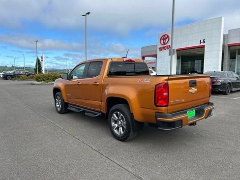 Used 2017 Chevrolet Colorado Z71 AWD/4WD image 6