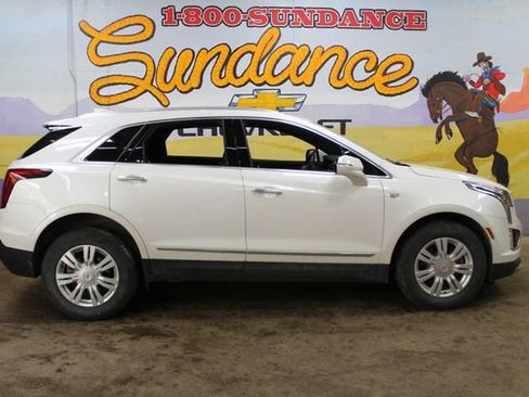 Used 2021 Cadillac XT5 Premium Luxury AWD/4WD image 1