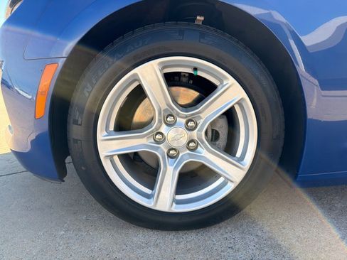 Used 2023 Chevrolet Camaro LT image 8