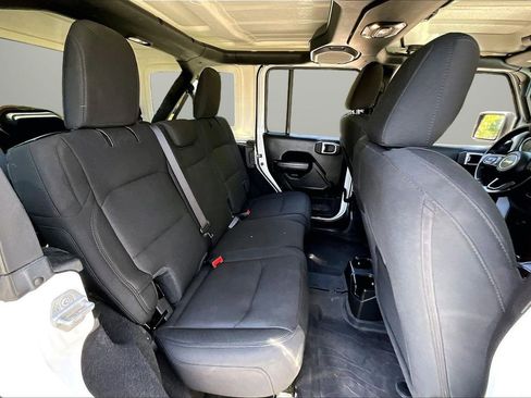 Used 2022 Jeep Wrangler Unlimited Sport AWD/4WD image 23
