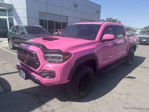 Used 2021 Toyota Tacoma TRD Pro AWD/4WD image 2