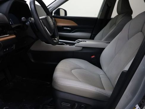 Used 2024 Toyota Grand Highlander Platinum image 67
