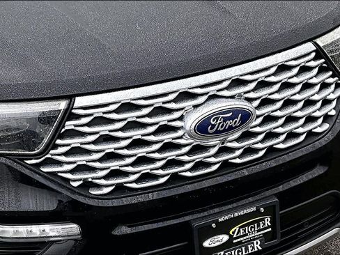 Used 2020 Ford Explorer Platinum image 31