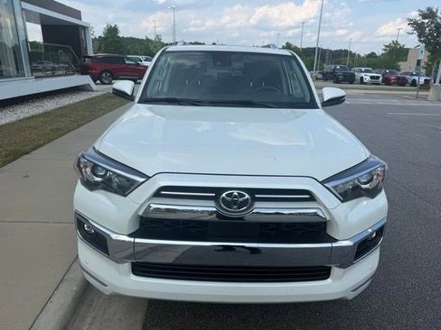 Used 2021 Toyota 4Runner Limited AWD/4WD image 3