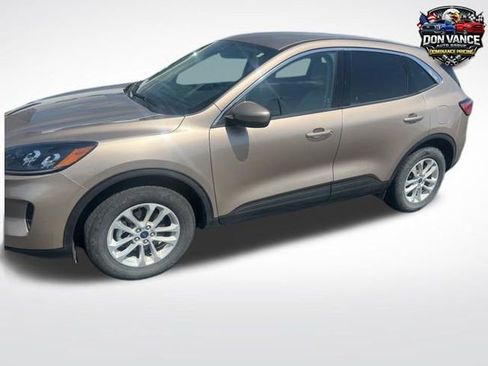 Used 2020 Ford Escape SE image 2