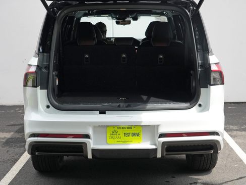Used 2026 INFINITI QX80 Autograph w/ Premium Cargo Package AWD/4WD image 10