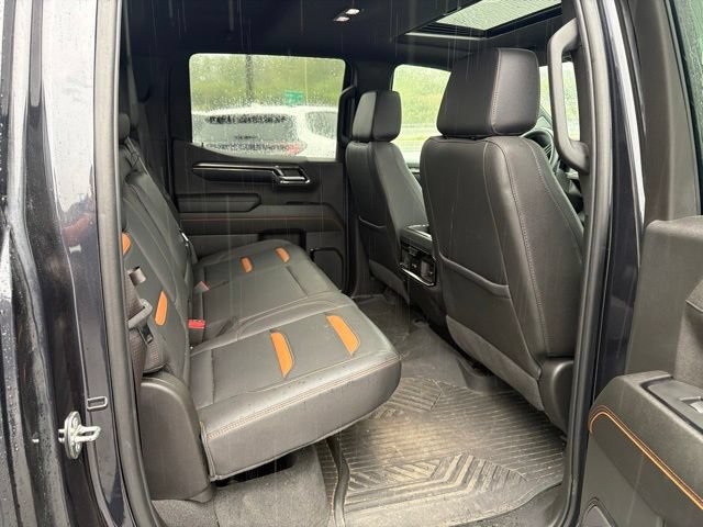 Used 2024 GMC Sierra 1500 AT4 w/ Technology Package AWD/4WD image 14