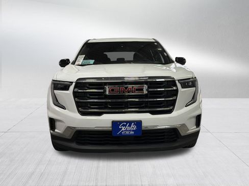 Used 2025 GMC Acadia Elevation image 2