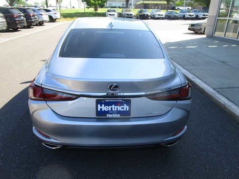Used 2025 Lexus ES 350 w/ Premium Package FWD image 6