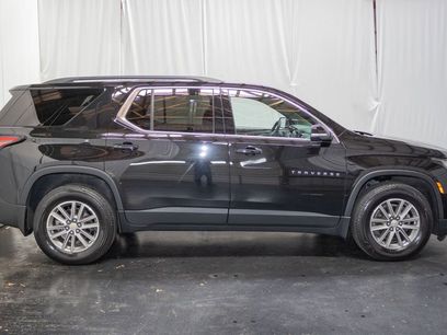 Used 2023 Chevrolet Traverse LT