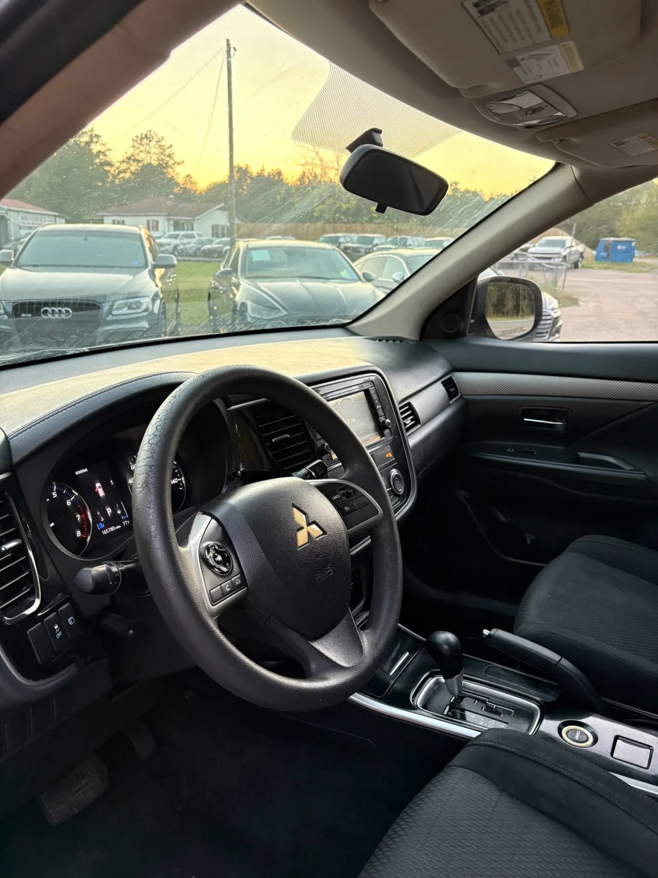 Used 2018 Mitsubishi Outlander ES AWD/4WD image 14