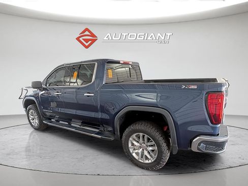 Used 2021 GMC Sierra 1500 SLT w/ SLT Premium Package image 3