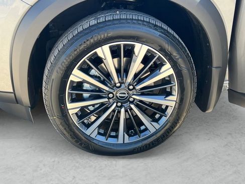 New 2026 Nissan Pathfinder Platinum image 23