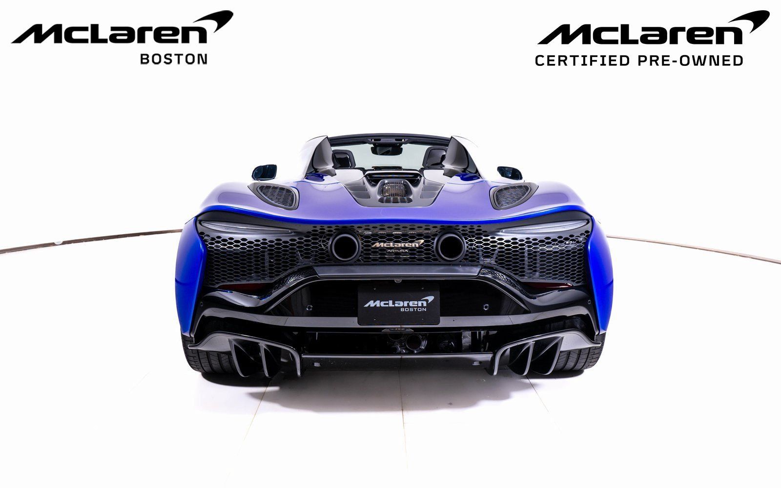 Used 2025 McLaren Artura Spider RWD image 6