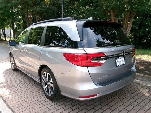 Used 2023 Honda Odyssey Touring image 7