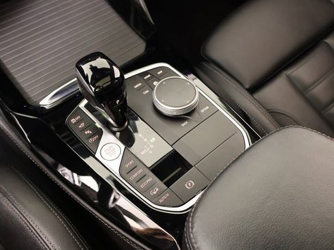 Used 2023 BMW X4 xDrive30i w/ M Sport Package image 9