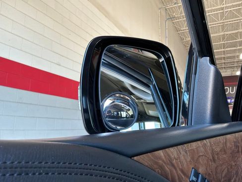 Used 2024 Nissan Armada SL RWD image 27