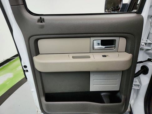 Used 2010 Ford F150 XLT image 22