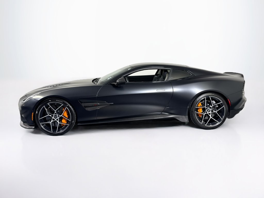 Used 2025 Aston Martin Vanquish RWD image 2