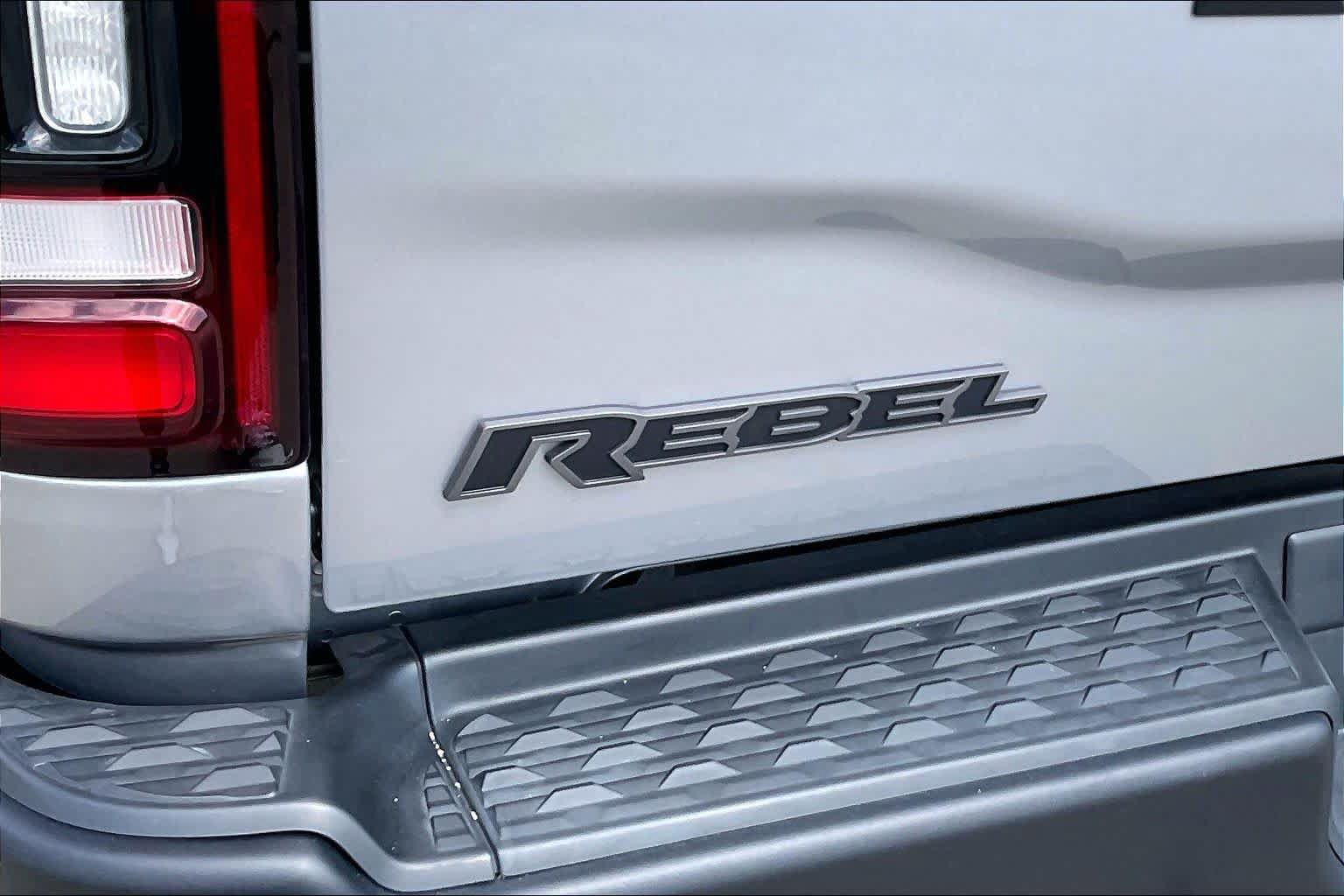 Used 2024 RAM 2500 Rebel AWD/4WD image 30