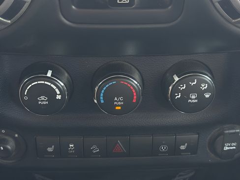 Used 2016 Jeep Wrangler Unlimited Sport AWD/4WD image 27