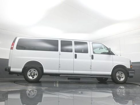 New 2025 Chevrolet Express 3500 LT w/ LT Preferred Equipment Group RWD image 32