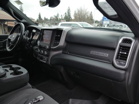 Used 2019 RAM 2500 Big Horn image 29
