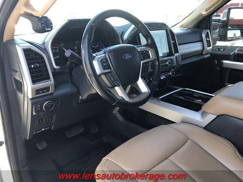 Used 2022 Ford F350 Lariat w/ Lariat Ultimate Package AWD/4WD image 10