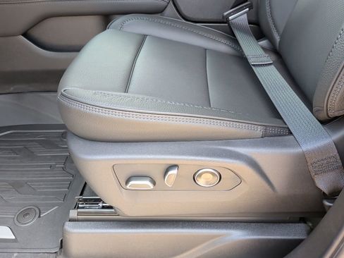 New 2026 GMC Yukon Denali w/ Sun & Power Step Package image 14