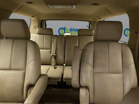 Used 2012 Chevrolet Suburban LT AWD/4WD image 21