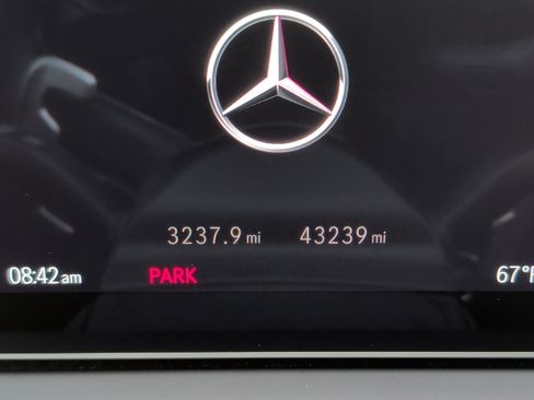 Used 2024 Mercedes-Benz GLE 53 AMG 4MATIC Coupe image 17