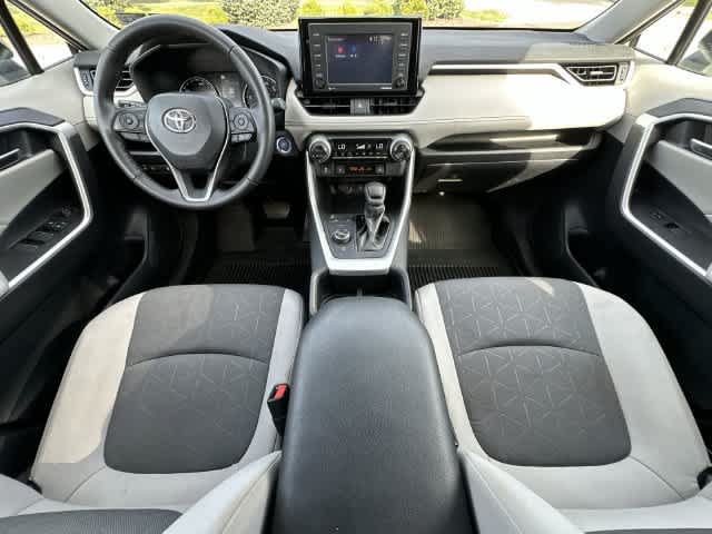 Used 2022 Toyota RAV4 XLE w/ Convenience Package AWD/4WD image 20