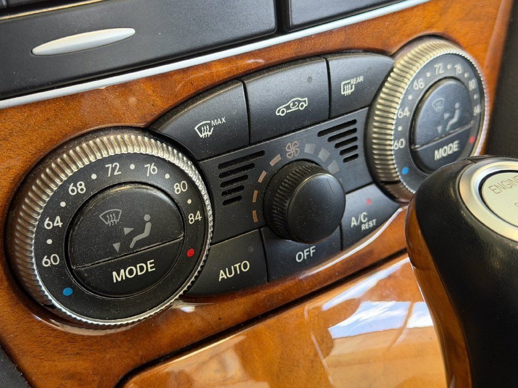 Used 2009 Mercedes-Benz SL 550 image 19