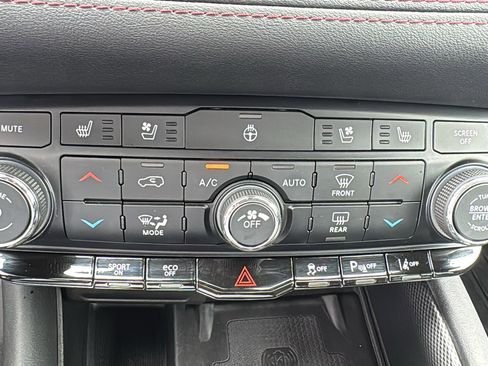 Used 2022 Dodge Durango R/T image 21