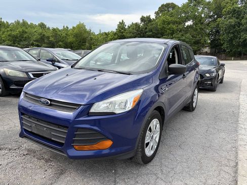 Used 2016 Ford Escape S FWD image 2