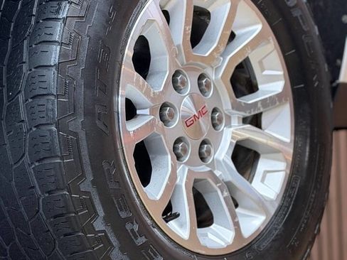 Used 2015 GMC Yukon SLT image 19