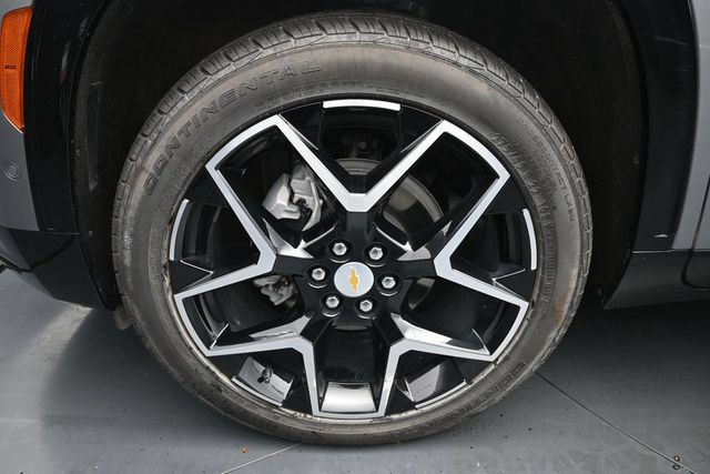 Used 2026 Chevrolet Traverse High Country w/ LPO, Floor Liner Package AWD/4WD image 11