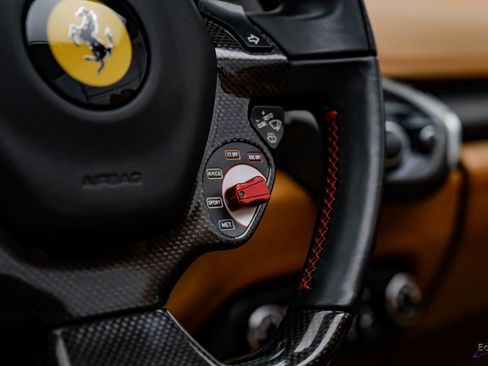 Used 2013 Ferrari 458 Spider image 56