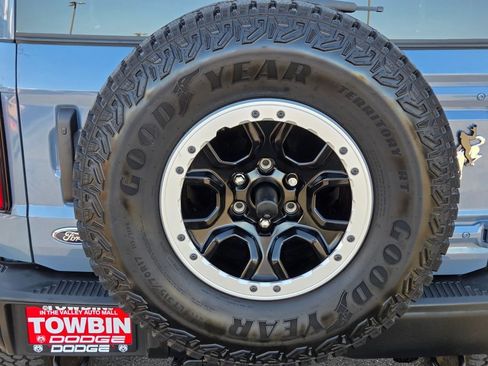 Used 2025 Ford Bronco Badlands AWD/4WD image 11