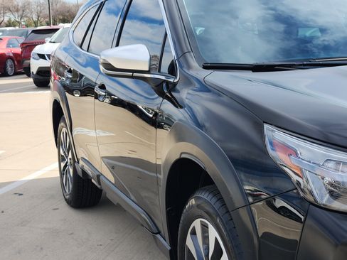 Used 2025 Subaru Outback Touring XT image 8