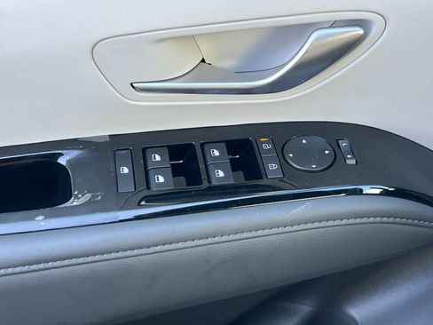 New 2025 Hyundai Tucson Limited image 13