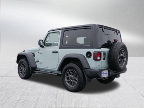 Used 2024 Jeep Wrangler Sport S image 5