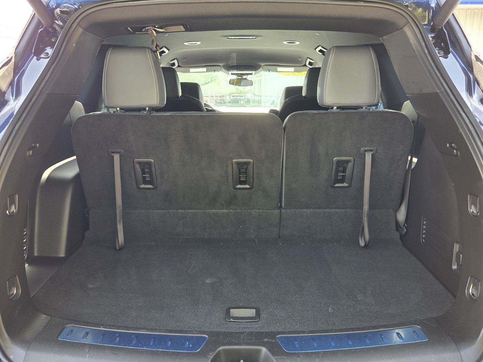 Used 2023 Buick Enclave Essence FWD image 13