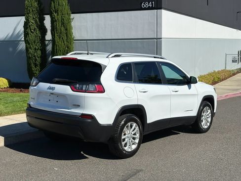 Used 2019 Jeep Cherokee Latitude w/ Popular Appearance Group AWD/4WD image 6