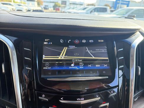 Used 2019 Cadillac Escalade ESV Luxury AWD/4WD image 22