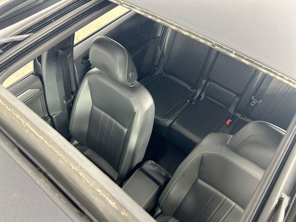 Certified 2024 Volkswagen Tiguan SE R-Line AWD/4WD image 21