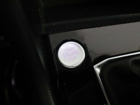 Used 2023 Volkswagen Taos SEL AWD/4WD image 40