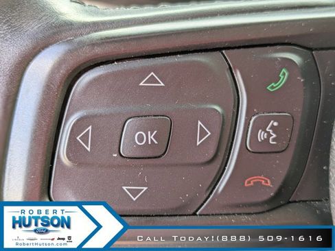 Used 2021 Jeep Gladiator Sport image 15