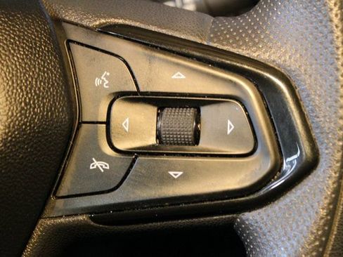 Used 2023 Chevrolet TrailBlazer LT w/ Convenience Package FWD image 20