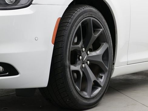 Used 2022 Chrysler 300 S RWD image 11